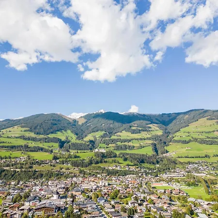 In Near Slopes, Cleaning Included Apartment Mittersill